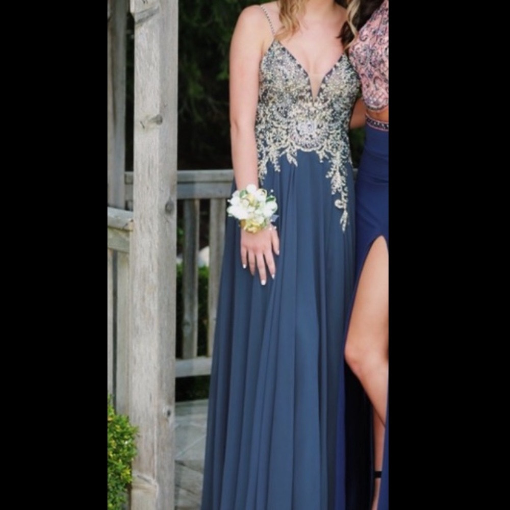 Prom Dress - Picture 2 of 3